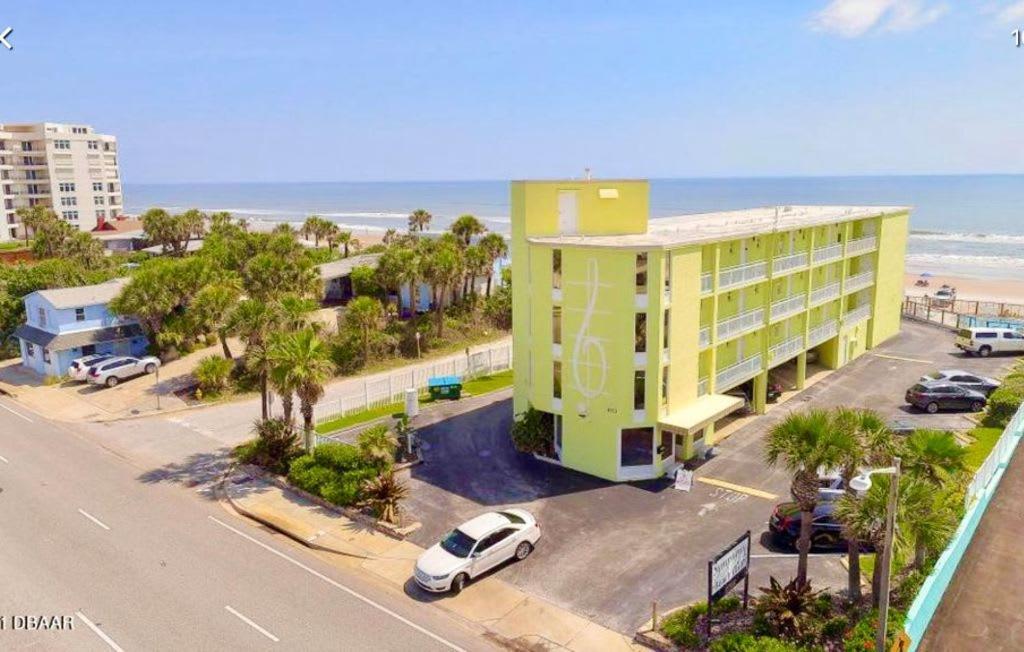 Ocean Waves - Ocean Front At Symphony Beach Club! شاطئ أورموند المظهر الخارجي الصورة